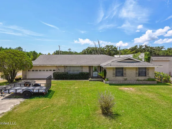 121 Us Highway 90, Waveland, MS 39576