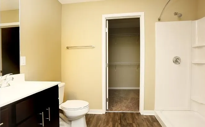 Greenway Square Townhomes — Photo 10