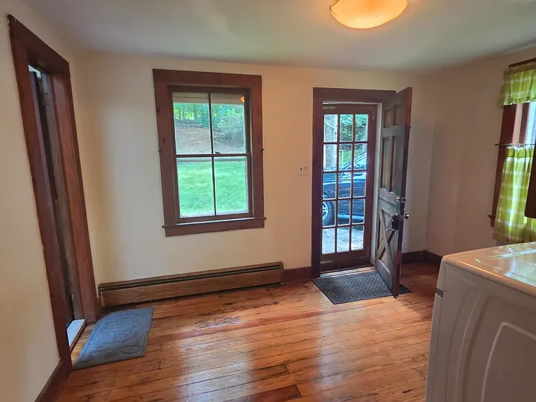 145 Cherry Ln — Photo 12