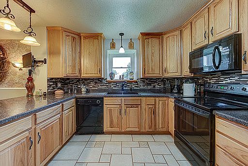 5th image of 4520 Murano Rd