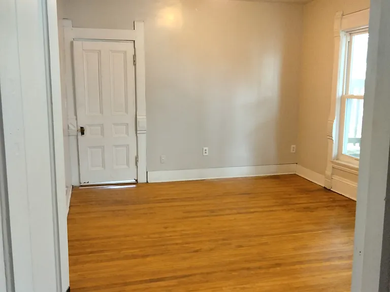 35 Lincoln St #2 — Photo 9