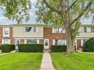 433 Salem Sq #6, Bolingbrook, IL 60440