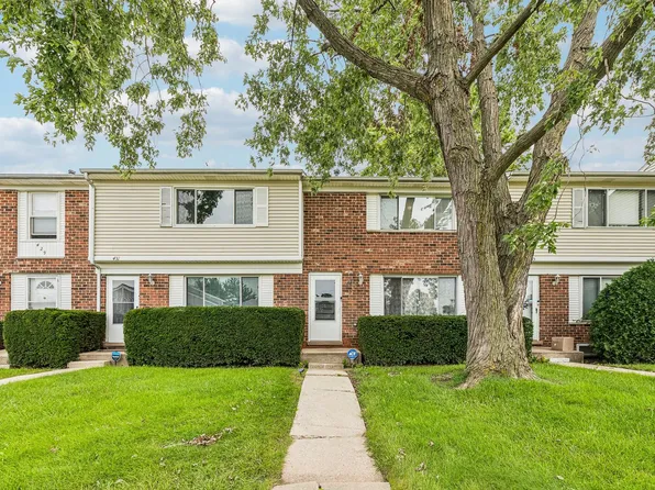 433 Salem Sq #6, Bolingbrook, IL 60440