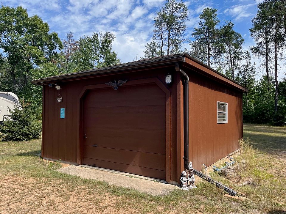 1st image of 668 Meadow Ln