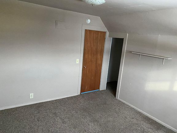 5th image of 727 Holmes St APT 4
