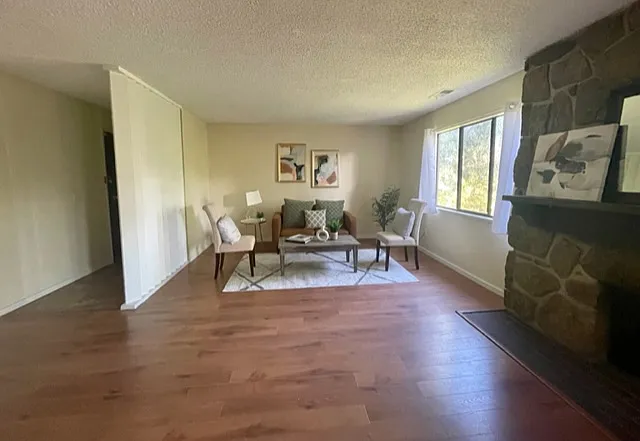 3345 Chisholm Trl — Photo 2