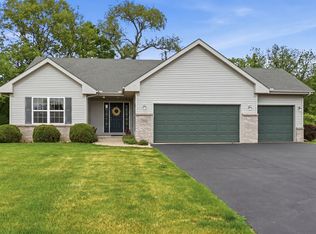 7688 Haymaker Ln, Cherry Valley, IL 61016
