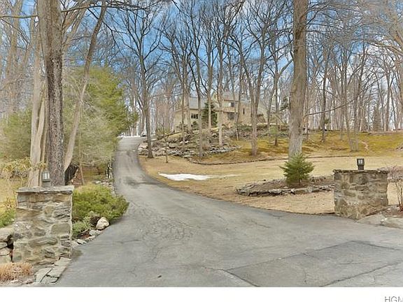 5th image of 44 Brett Ln