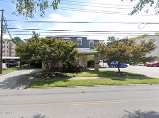 165 Thierman Ln APT 116, Saint Matthews, KY 40207