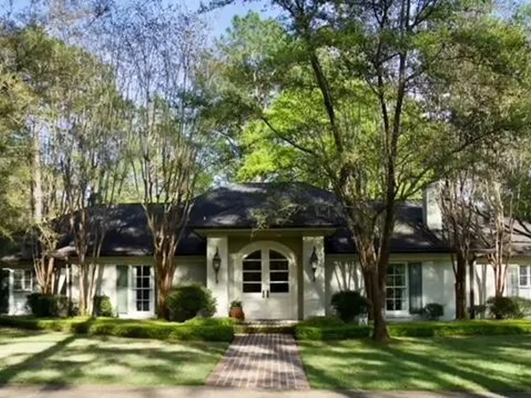 99 Lake Estates Dr, Hattiesburg, MS 39402