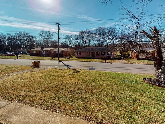 5th image of 3814 Crouch Dr