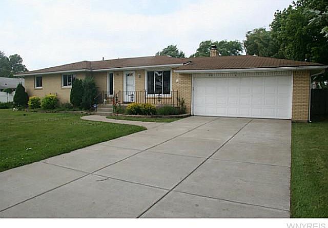 1st image of 20 Lynndon Ln