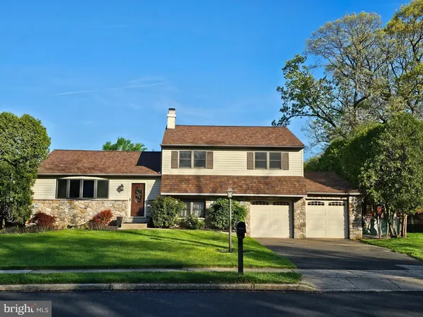 1200 Manor Dr, Warminster, PA 18974