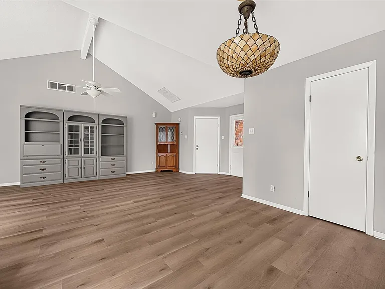 3918 Mill Rock Cir — Photo 15