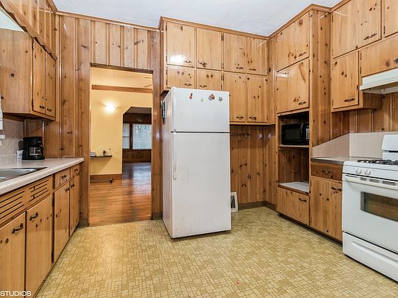 4th image of 1524 Hosmer St
