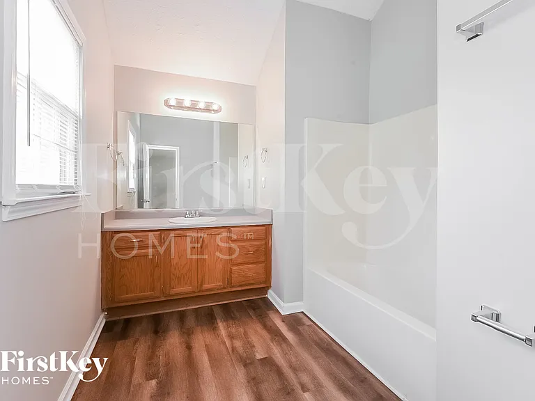 5029 Shelley Ct — Photo 11