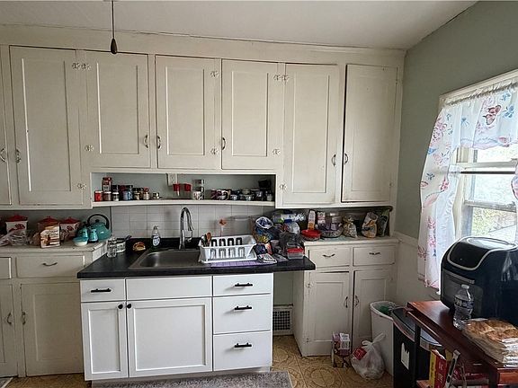 5th image of 3393 W 131st St