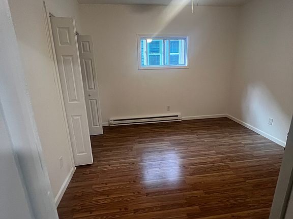 3rd image of 819 Columbus Pkwy #2