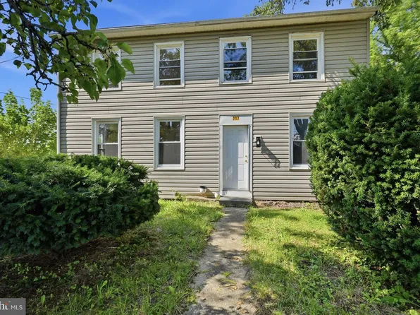 715 Strickersville Rd, Oxford, PA 19363