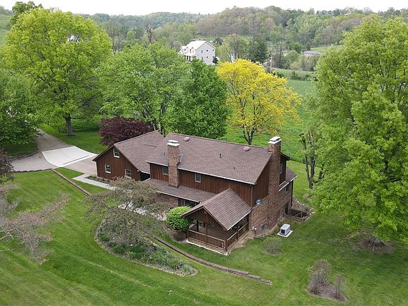 2nd image of 176 Ashmore Rd