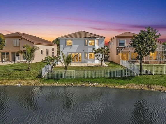 3rd image of 15363 NW 14th Rd