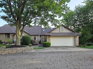 4823 Tree Line Cir NW, North Canton, OH 44720