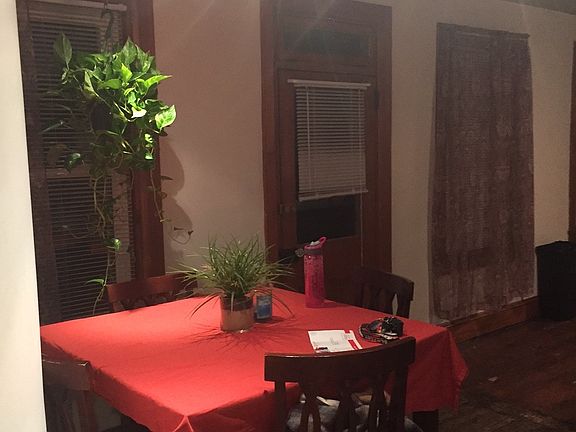 Breakfast nook