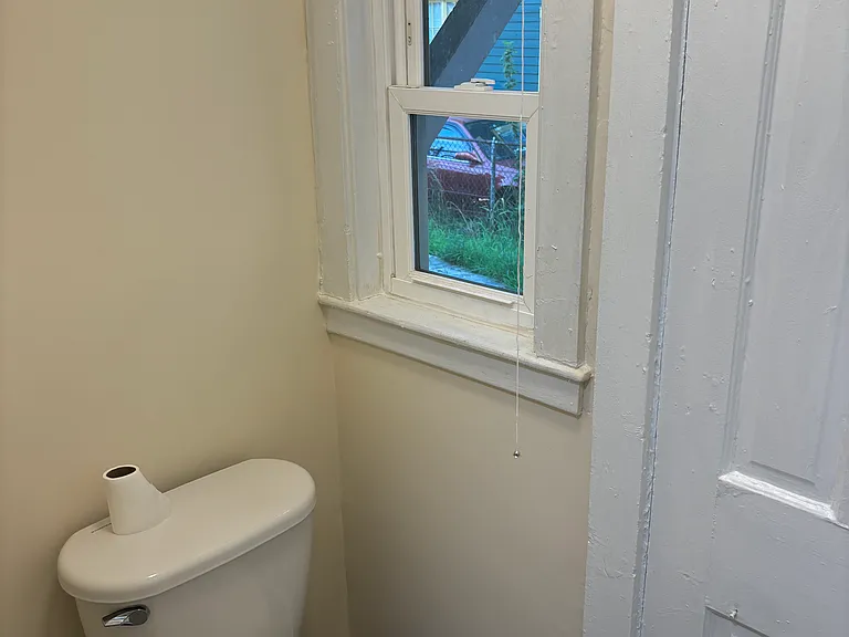119 Prichard St #1 — Photo 6