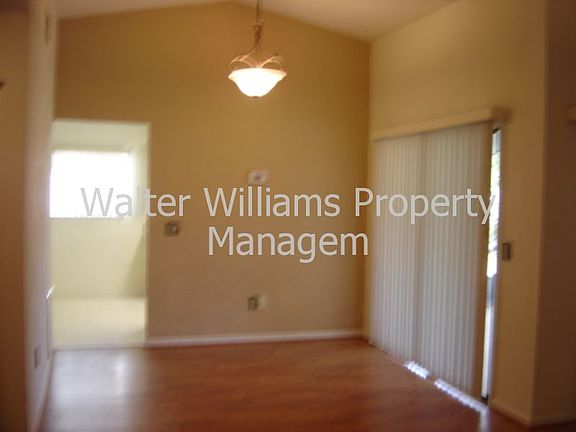 2nd image of 140 Blare Castle Dr