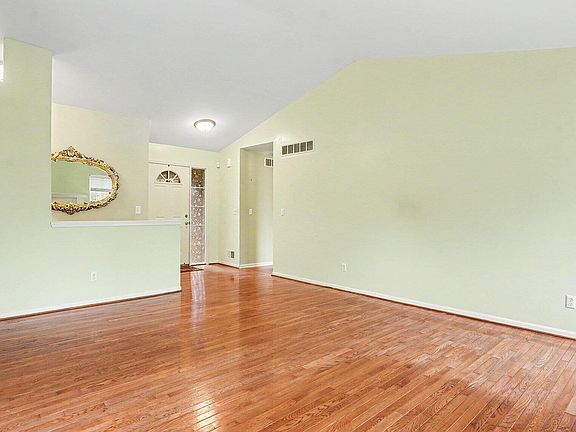 4th image of 7656 Dover Dr