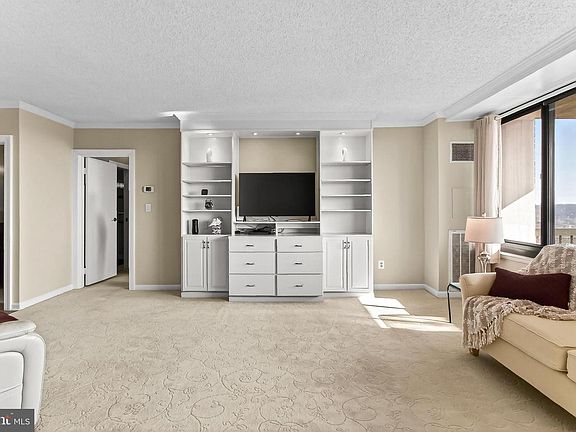 4th image of 5500 Holmes Run Pkwy APT 1507
