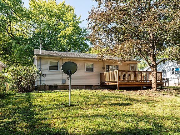 3rd image of 651 Village Square Dr