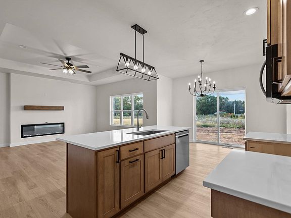 3rd image of W5765 Roundstone Pl