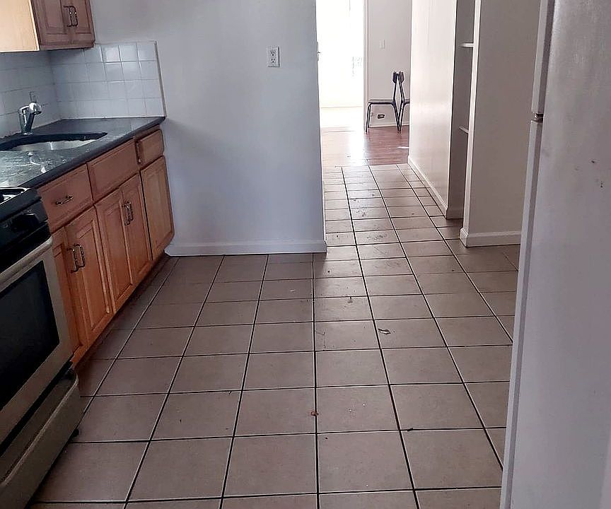 1st image of 346 Midwood St #1F
