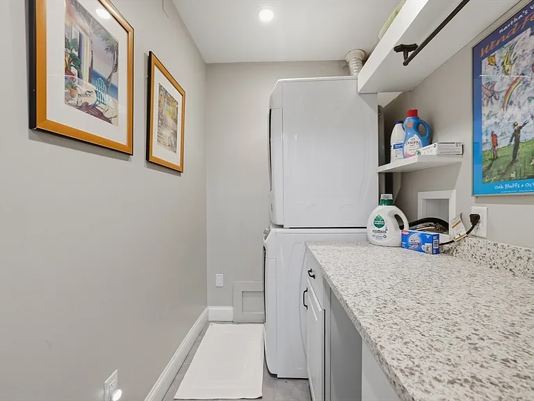 37 Marlboro St #37 — Photo 29
