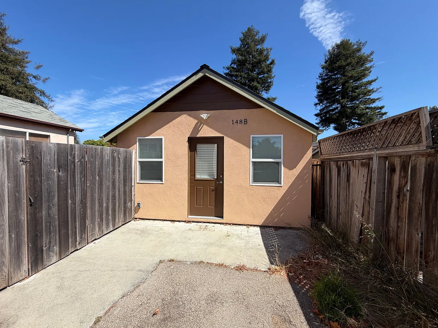 148 Trevethan Ave — Photo 1