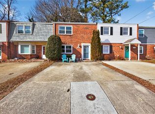 2504 Longleaf Ct, Virginia Beach, VA 23454