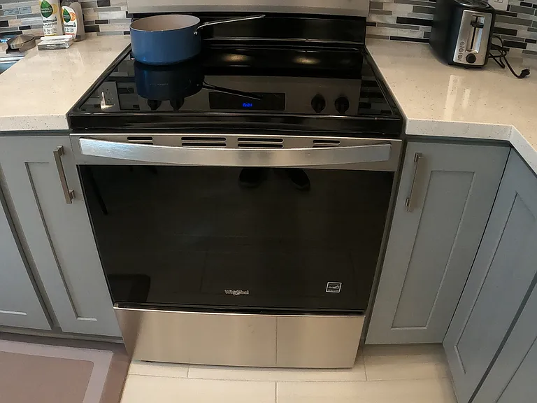 Range and oven