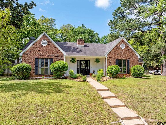2nd image of 10885 Harvestwood Dr