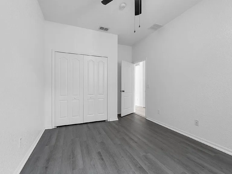 1151 N Hampton Dr — Photo 13