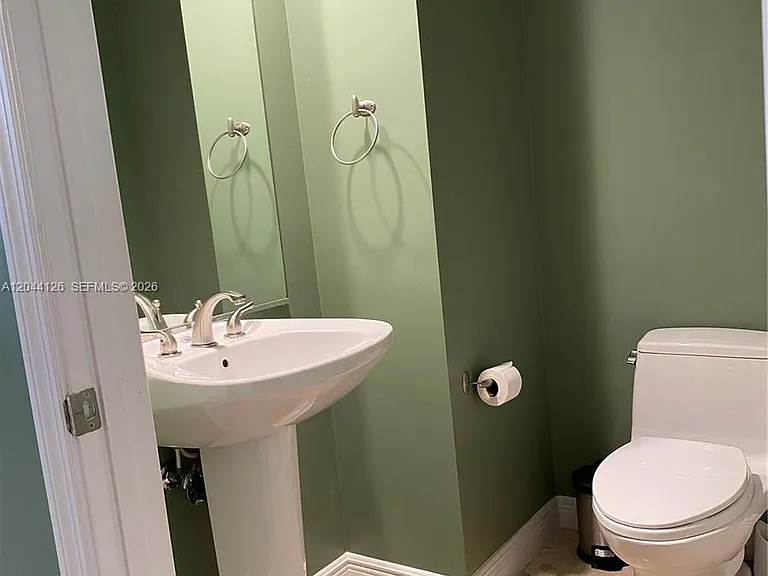 1745 E Hallandale Beach Blvd #401W — Photo 32