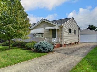 4727 Heather Ln, Brooklyn, OH