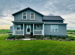 2066 Daysville Rd, Franklin Grove, IL 61031