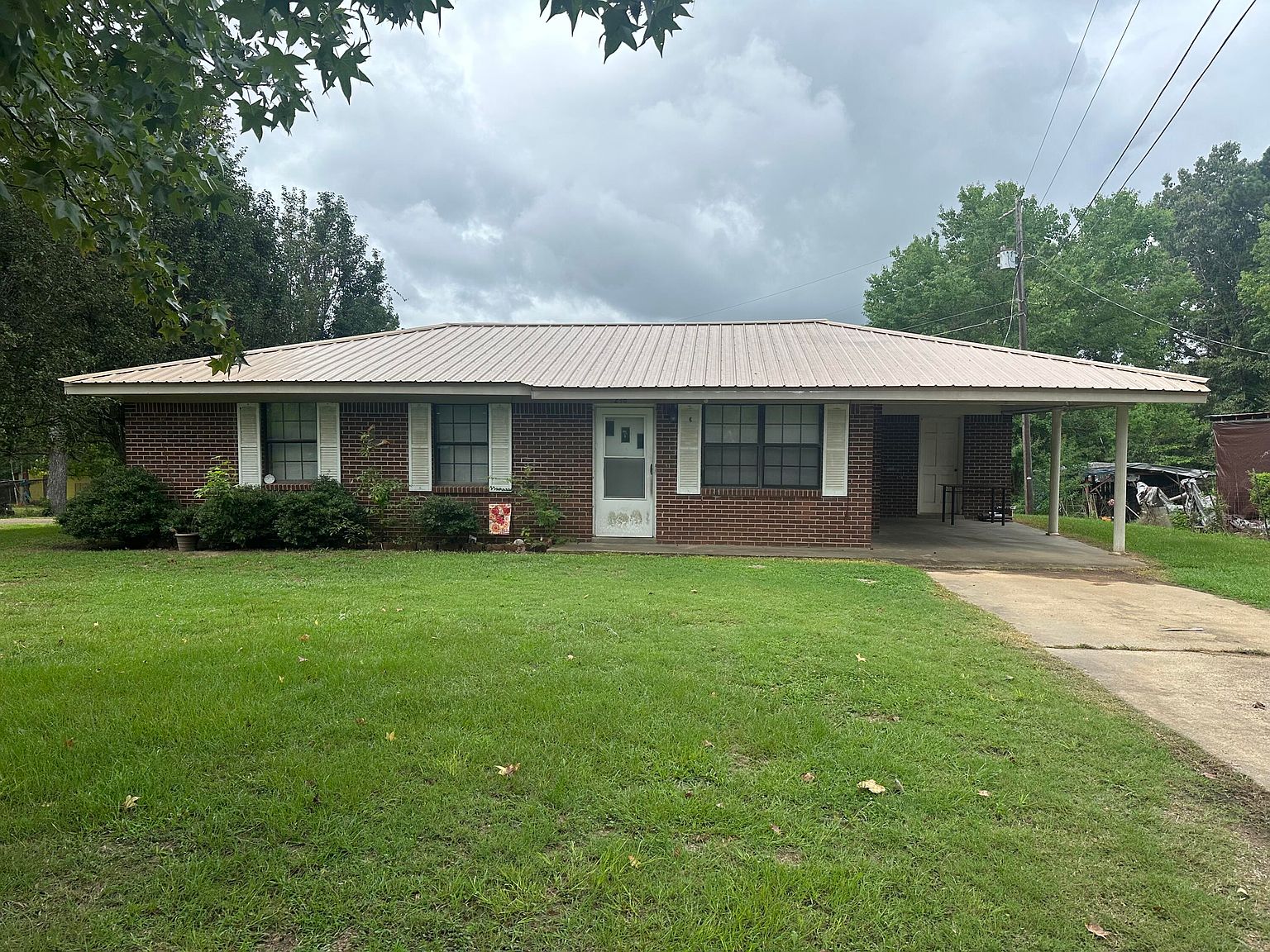 216 East Ave, Vardaman, MS 38878 | MLS #24-2604 | Zillow