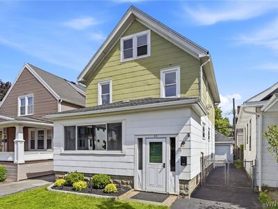 43 Flower St, Buffalo, NY, 14214