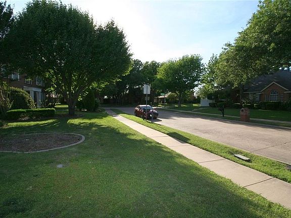3rd image of 1940 Smith Dr
