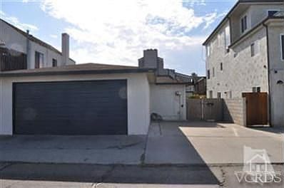 2nd image of 1066 Bath Ln