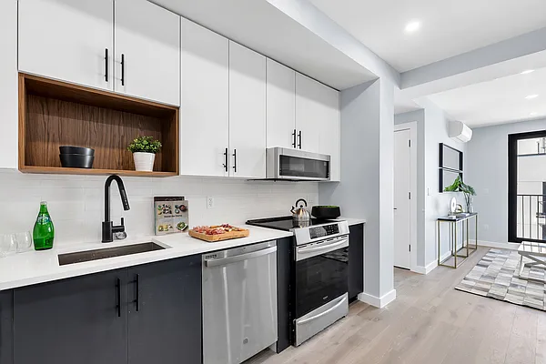 Sold by Compass | media 2