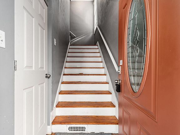 2nd image of 44 N 22nd St #44