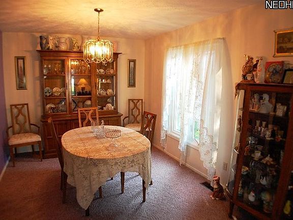 5th image of 22287 Rock Creek Cir